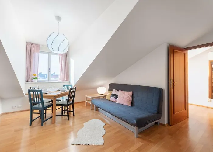 Nest Apartment